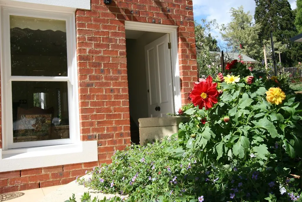 Annies Garden Cottage Hobart
